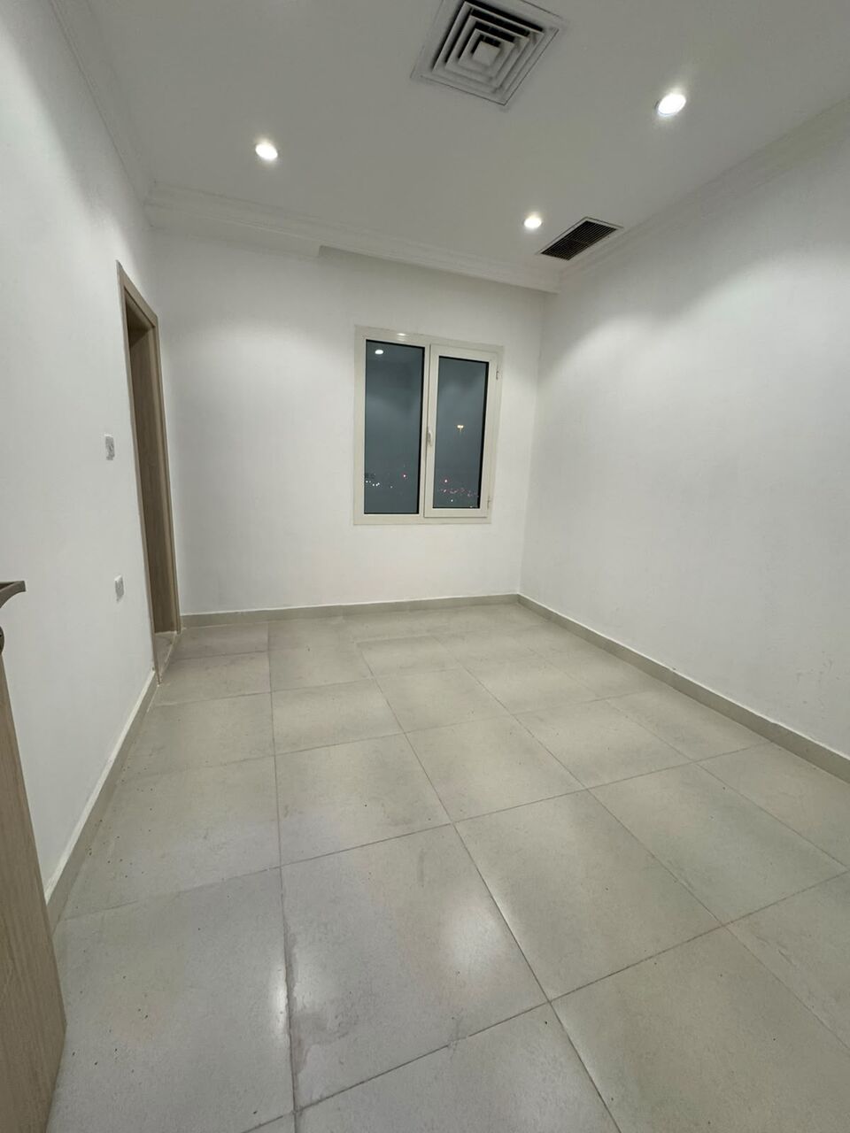 Salwa, Apartments, Flats, Houses & Villas, KWD 625/month,  4 BR,  For Rent In Salwa: Second-floor Apartment Featuring 4 Master Bedrooms With A Balcony.