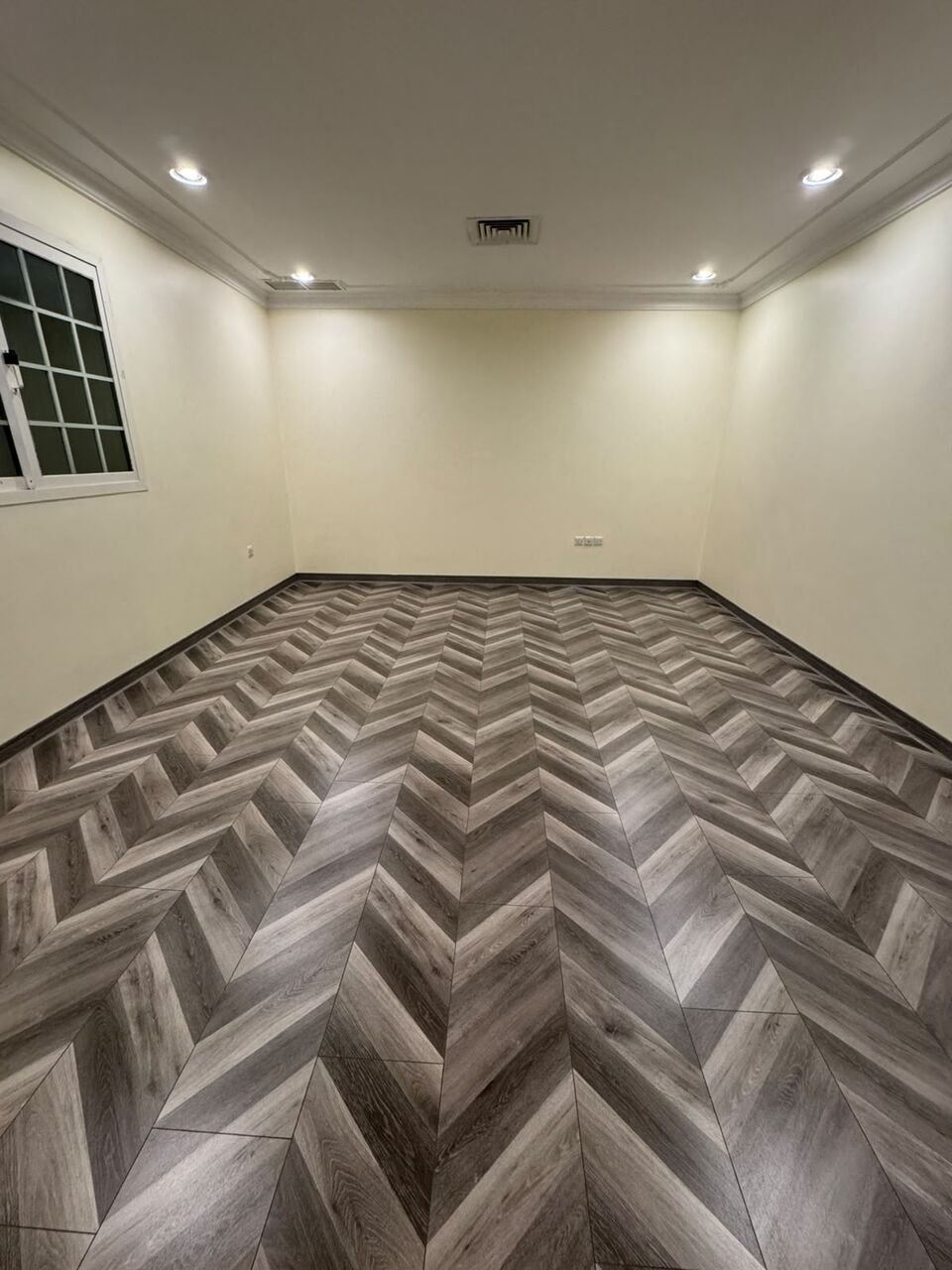 Salwa, Apartments, Flats, Houses & Villas, KWD 800/month,  6 BR,  Second-floor Unit For Rent In Salwa &ndash; Prime Location &ndash; 7 Rooms.