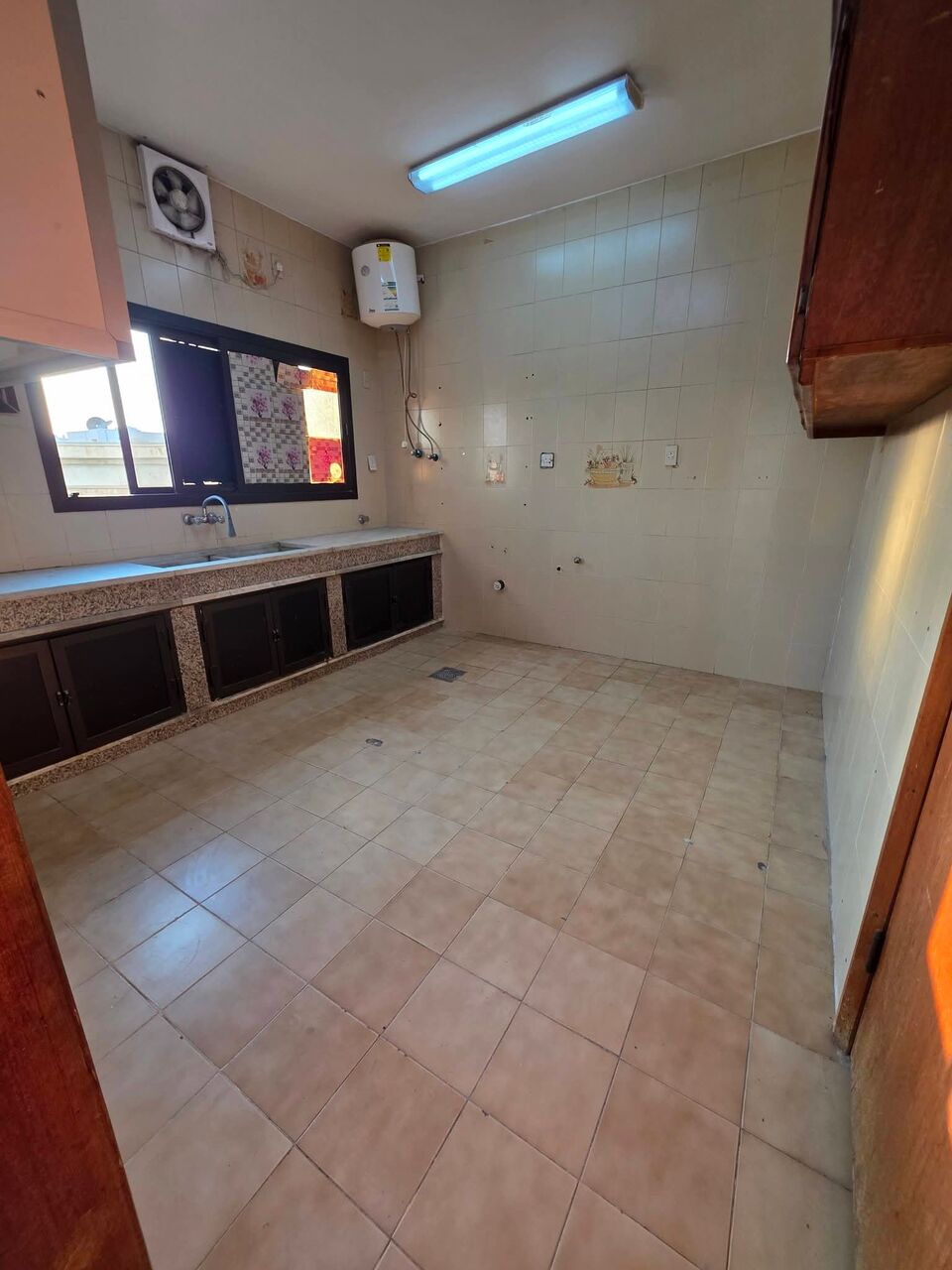 Khobar, Apartments, Flats, Houses & Villas, 4 BR,  FAMILY APARTMENT FOR RENT| 4 BEDROOMS | SAR 20,800 | WATER INCLUDED | SECOND FLOOR &ndash; NO EL