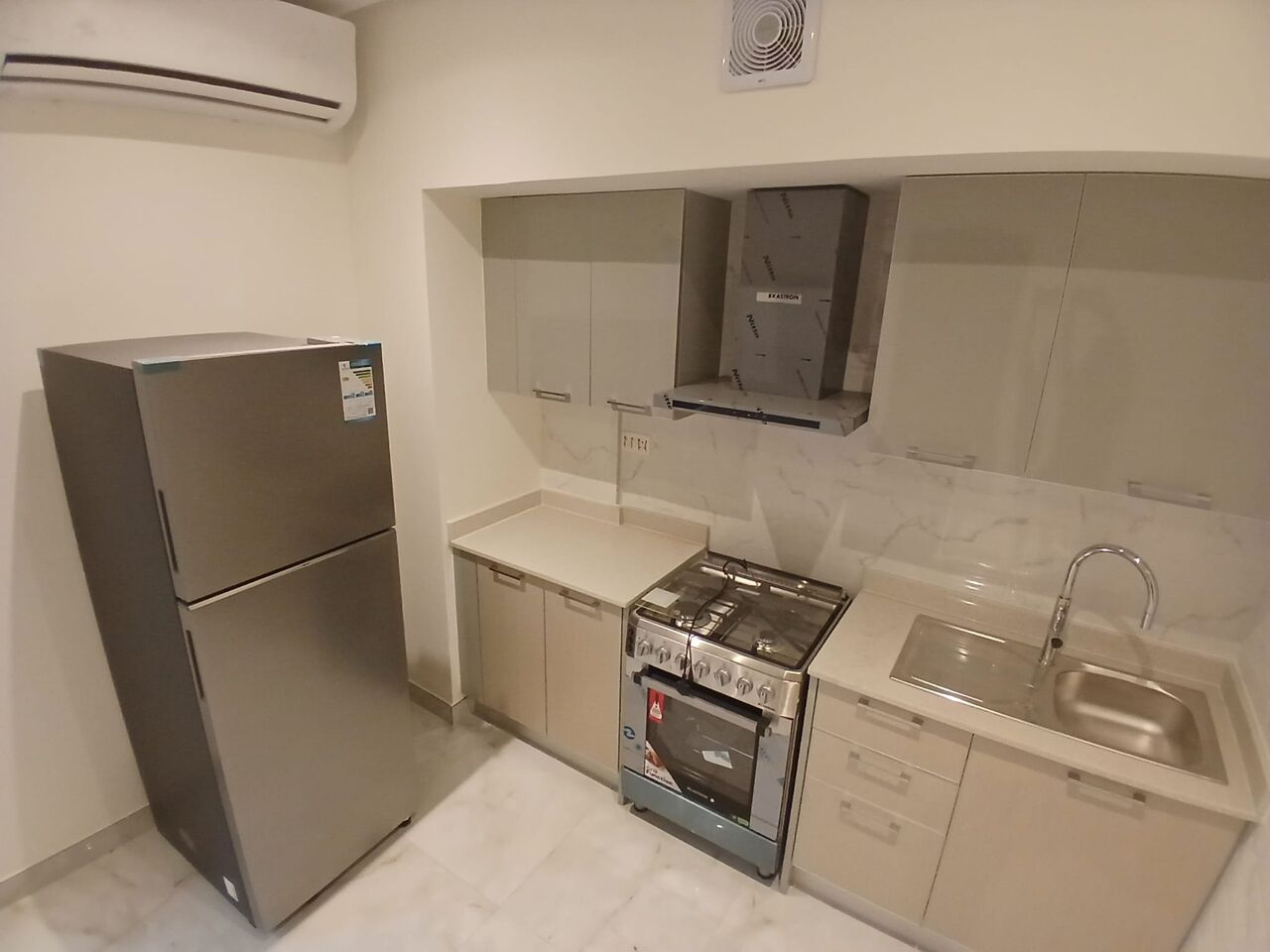 Tubli, Apartments, Flats, Houses & Villas, BHD 250/month,  1 BR,  Semi Furnished Flat Available In Tubli With EWA ( Tubli 14)