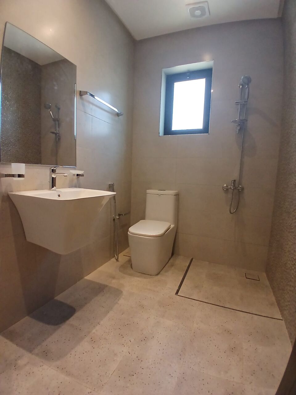 Tubli, Apartments, Flats, Houses & Villas, BHD 250/month,  1 BR,  Semi Furnished Flat Available In Tubli With EWA ( Tubli 14)