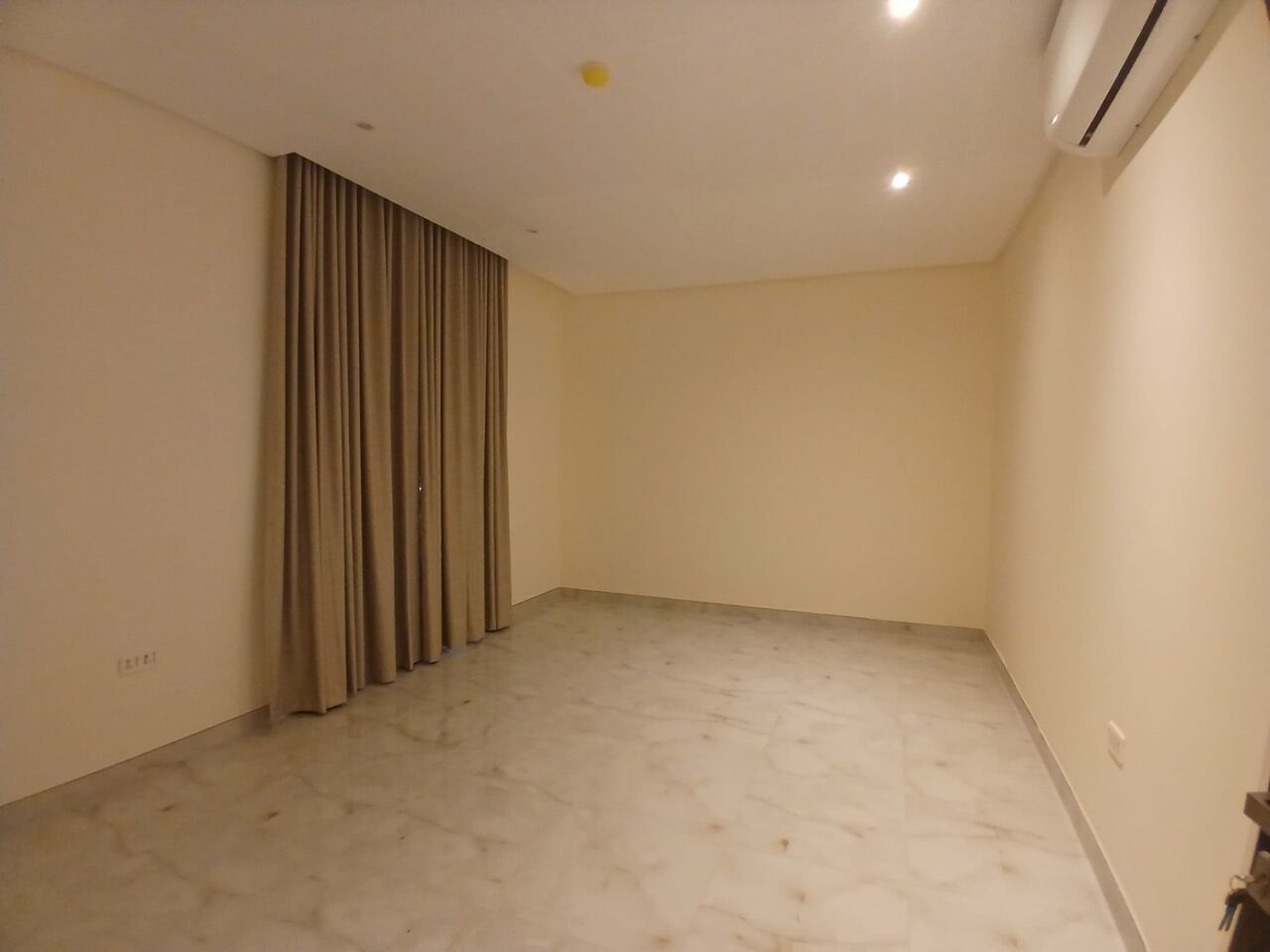 Tubli, Apartments, Flats, Houses & Villas, BHD 250/month,  1 BR,  Semi Furnished Flat Available In Tubli With EWA ( Tubli 14)