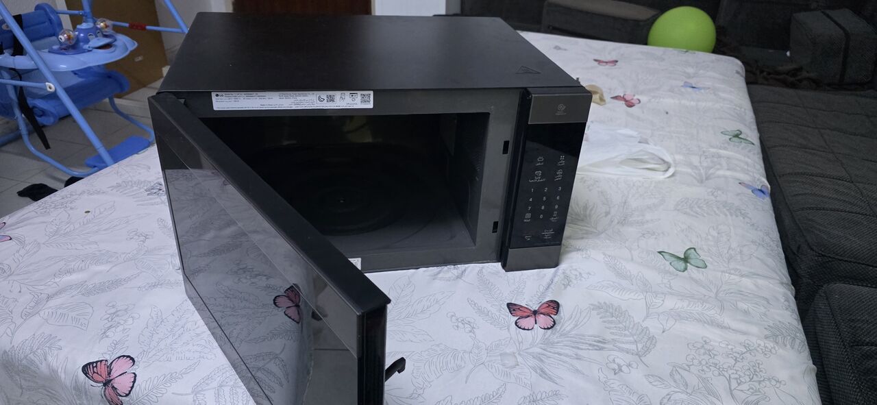 Jubail, Household Items, SAR 300,  Full Size Owen LG  4.5 Fet And 2.5 Fet