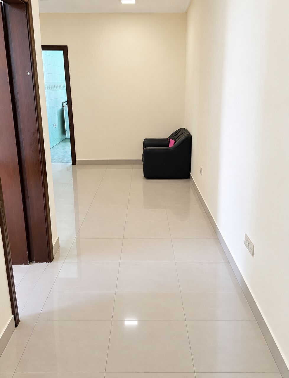 Jidhafs, Apartments, Flats, Houses & Villas, BHD 150/month,  2 BR,  For Rent &ndash; Apartment In Jidhafs Near Al Helli.