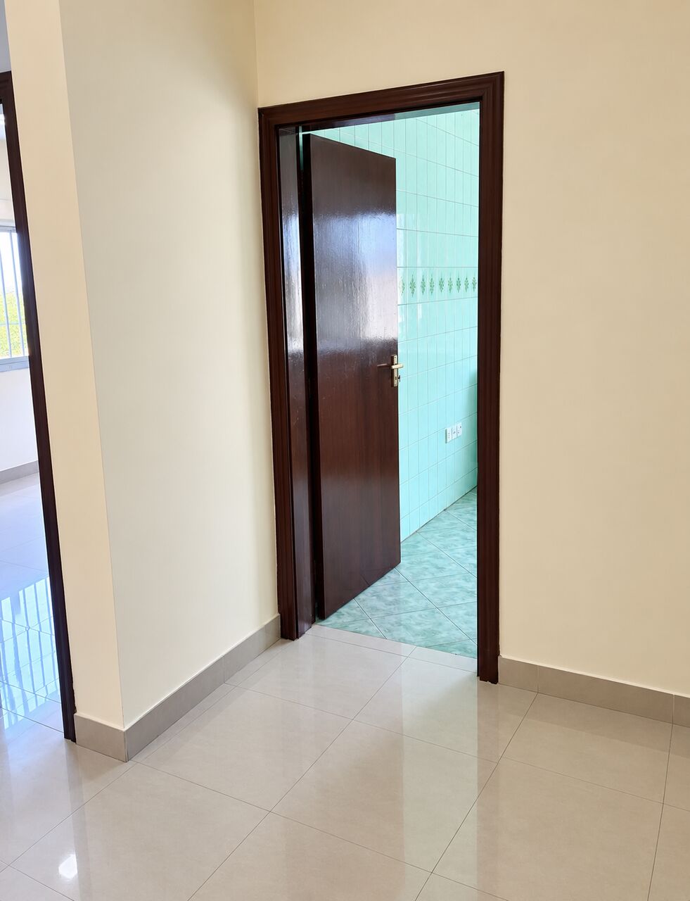 Jidhafs, Apartments, Flats, Houses & Villas, BHD 150/month,  2 BR,  For Rent &ndash; Apartment In Jidhafs Near Al Helli.