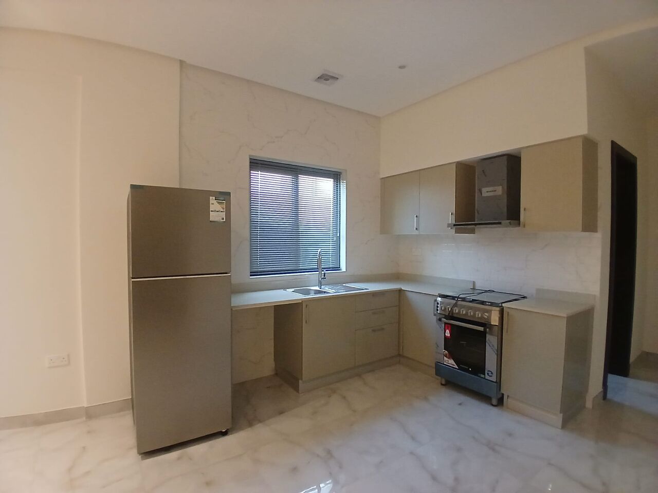 Tubli, Apartments, Flats, Houses & Villas, BHD 250/month,  1 BR,  Semi Furnished Flat Available In Tubli With EWA ( Tubli 12)