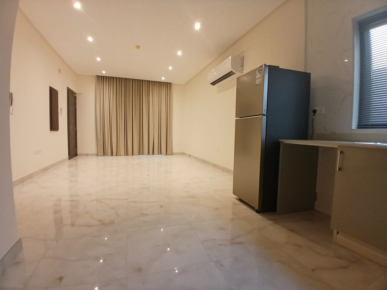 Tubli, Apartments, Flats, Houses & Villas, BHD 250/month,  1 BR,  Semi Furnished Flat Available In Tubli With EWA ( Tubli 12)