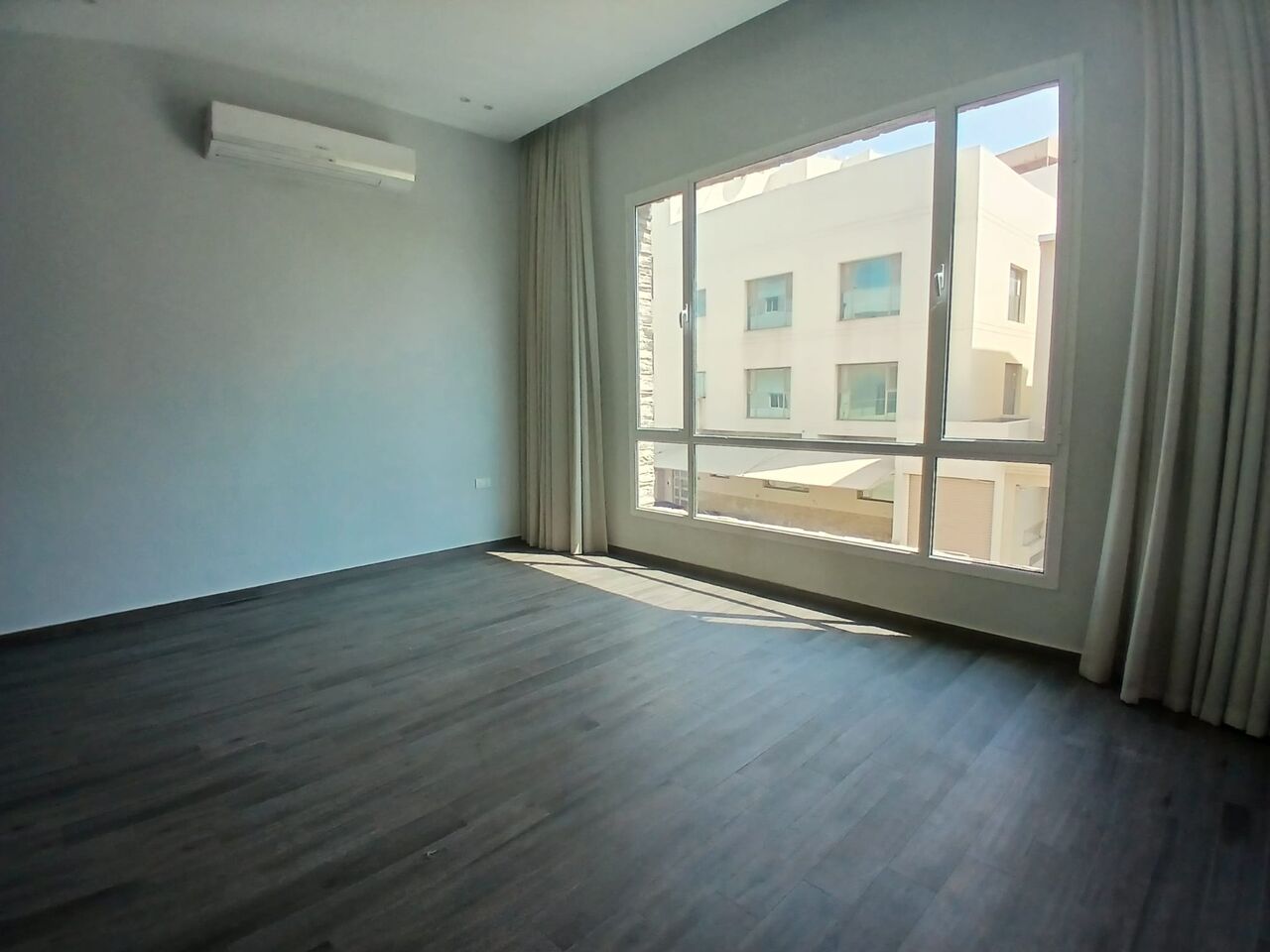 Tubli, Apartments, Flats, Houses & Villas, BHD 385/month,  3 BR,  Luxury Semi Furnished Flat Available In Tubli Without EWA ( Tubli 11)