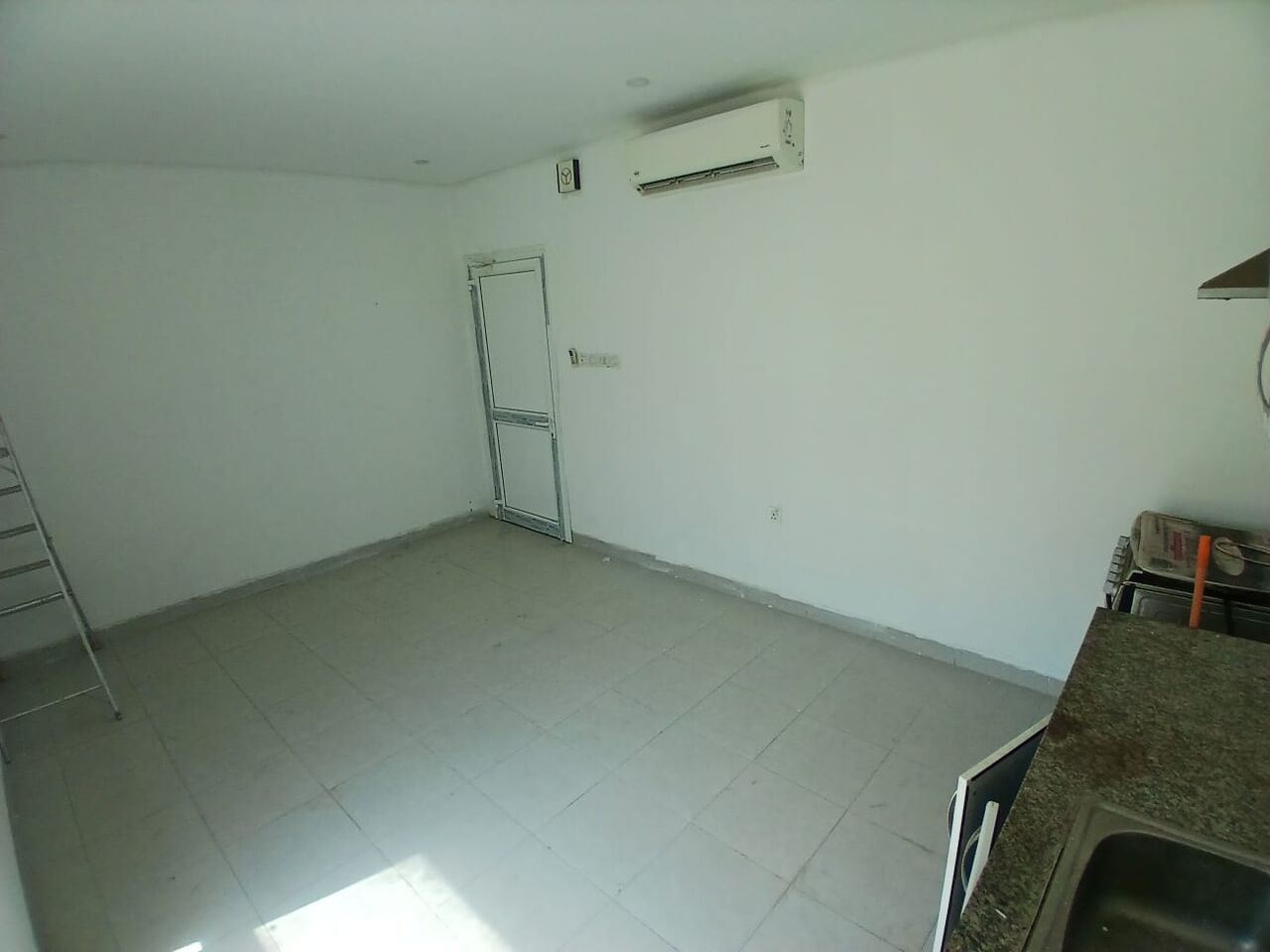 Tubli, Apartments, Flats, Houses & Villas, BHD 150/month,  Studio,  Semi Furnished Studio Flat Available In Tubli With EWA ( Tubli 10)