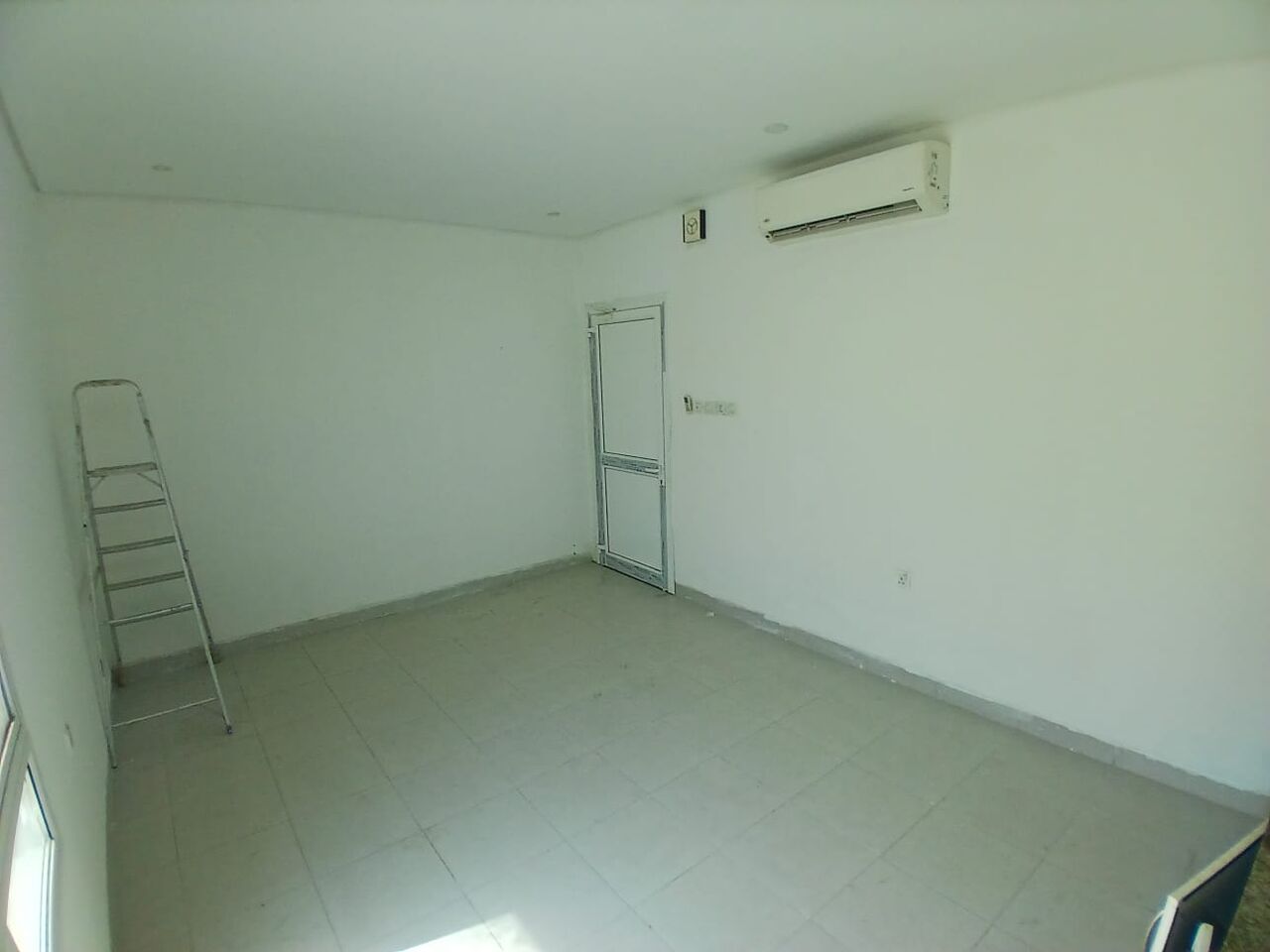 Tubli, Apartments, Flats, Houses & Villas, BHD 150/month,  Studio,  Semi Furnished Studio Flat Available In Tubli With EWA ( Tubli 10)