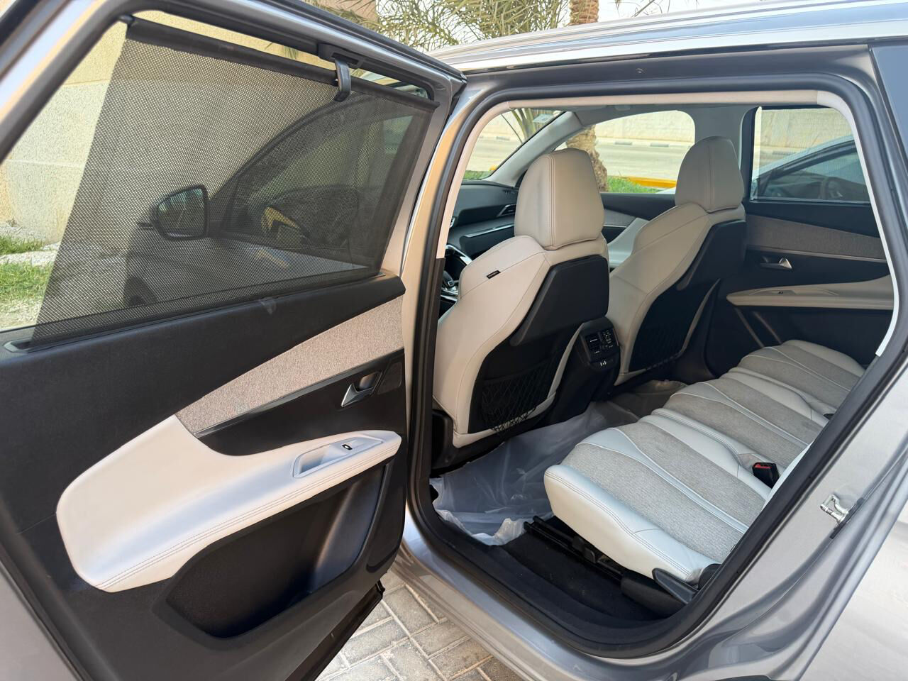 Khobar, Vehicles, Cars & Trucks , SAR 55000,  Peugeot 5008,  2020,  Automatic,  132000 KM,  For Sale: , Model