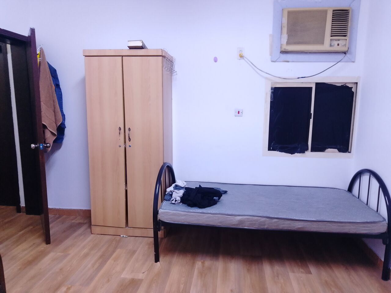 Khobar, Bedspace For Rent, SAR 550/month,  Furnished,  -Bedspace Available In Furnished Apartment For Executive Bechalor