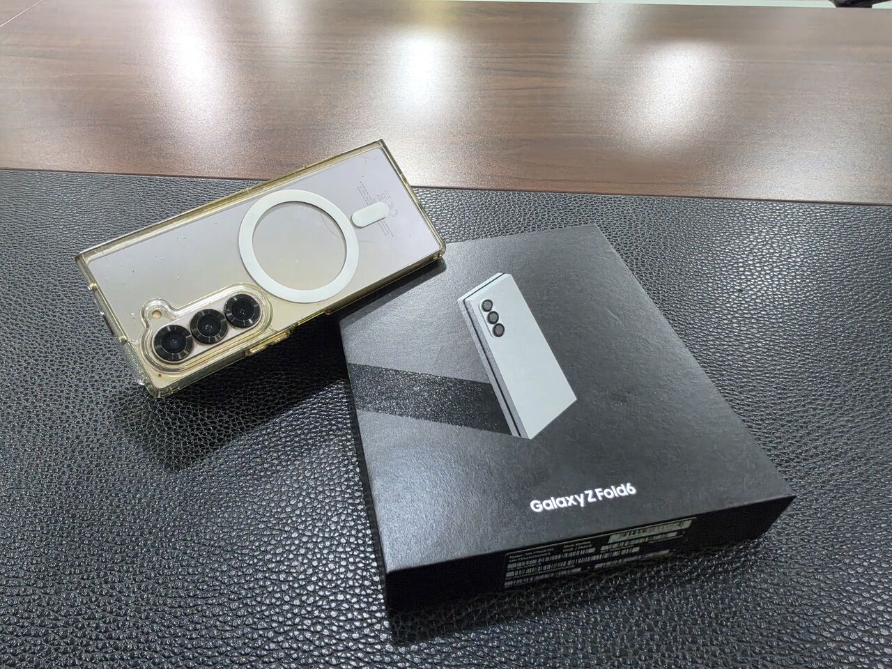 Dammam, Mobile Phones, SAR 3000,  Fold 6 256 Gb ; 12 Gb Ram Scrachless, With Box Dont Call For Exchange.