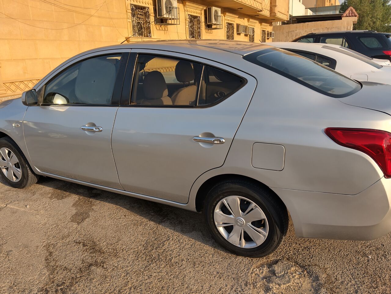 Riyadh, Vehicles, Cars & Trucks , SAR 14000,  Nissan Sunny,  2014,  Automatic,  439164 KM,  Reason (Going Final Exit)