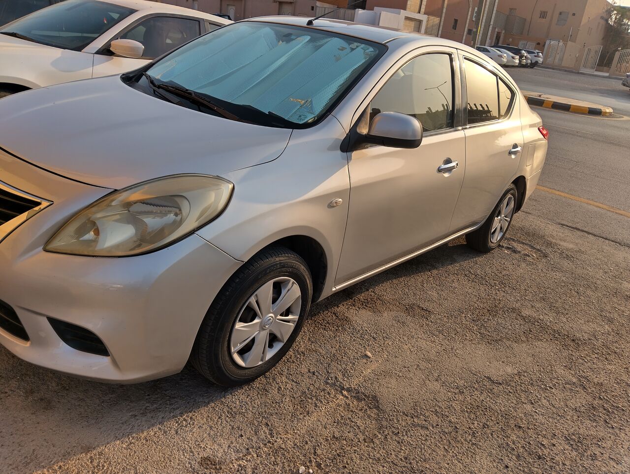 Riyadh, Vehicles, Cars & Trucks , SAR 14000,  Nissan Sunny,  2014,  Automatic,  439164 KM,  Reason (Going Final Exit)