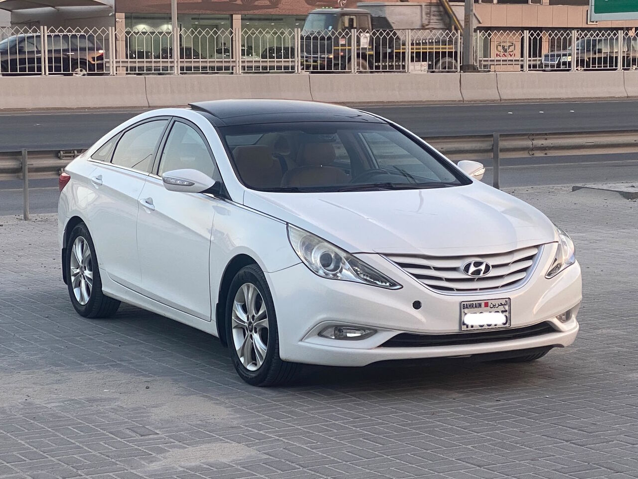 Manama, Vehicles, Cars & Trucks , BHD 1950,  Hyundai Sonata,  2011,  Automatic,  115800 KM,    (White)