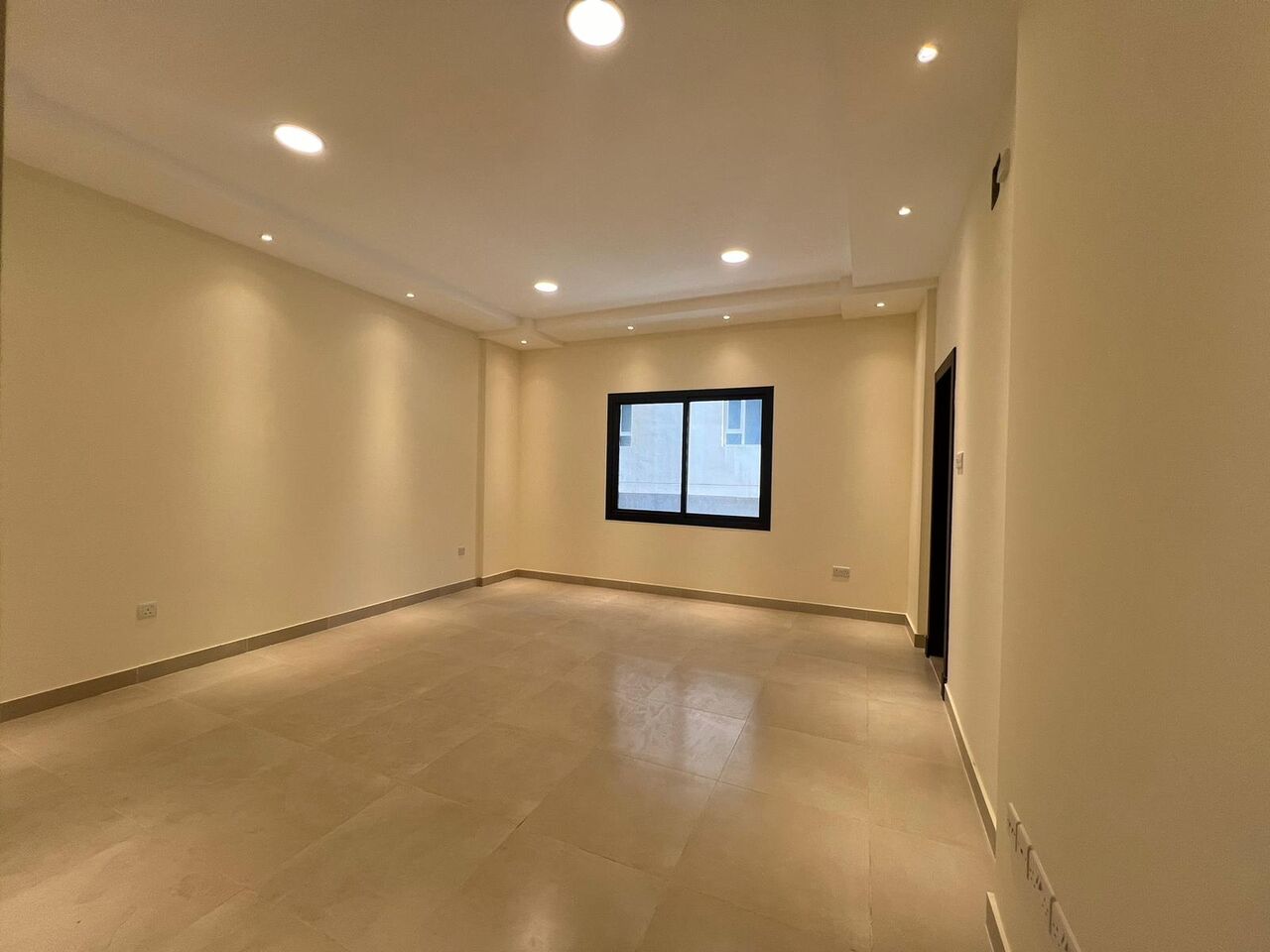 Hidd, Apartments, Flats, Houses & Villas, BHD 55,  4 BR,  Flat 4 Rooms For Sale New New Hidd