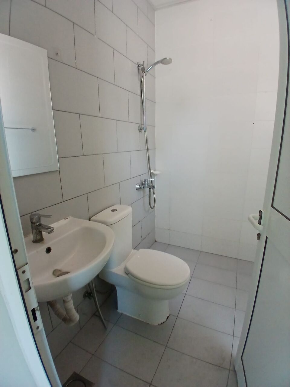 Tubli, Apartments, Flats, Houses & Villas, BHD 150/month,  1 BR,  Semi Furnished Studio Flat Available In Tubli With EWA (Tubli 09)