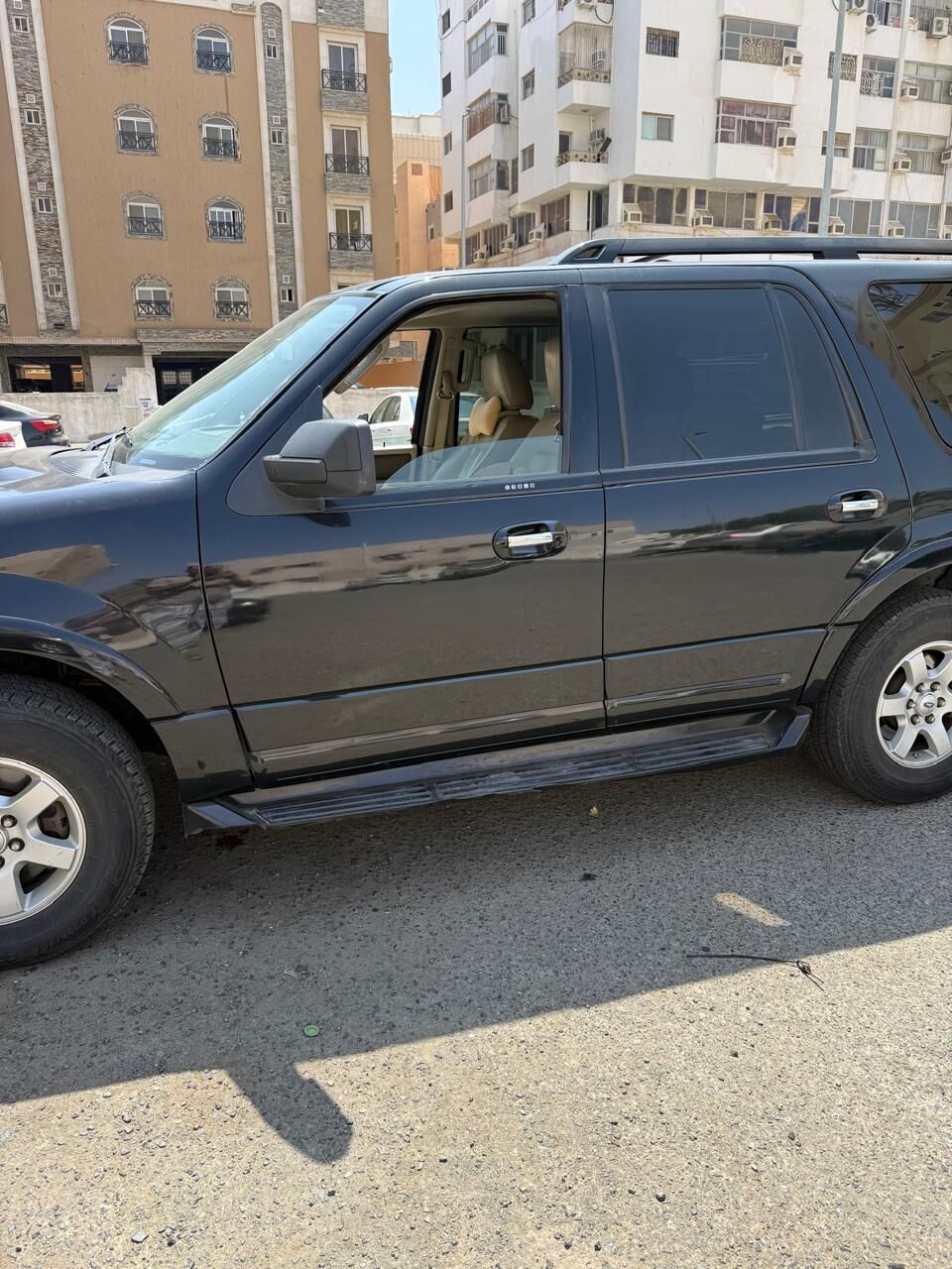 Jeddah, Vehicles, Cars & Trucks , SAR 20000,  Ford Expedition,  2010,  Automatic,  525500 KM,  Seeing Is Believing