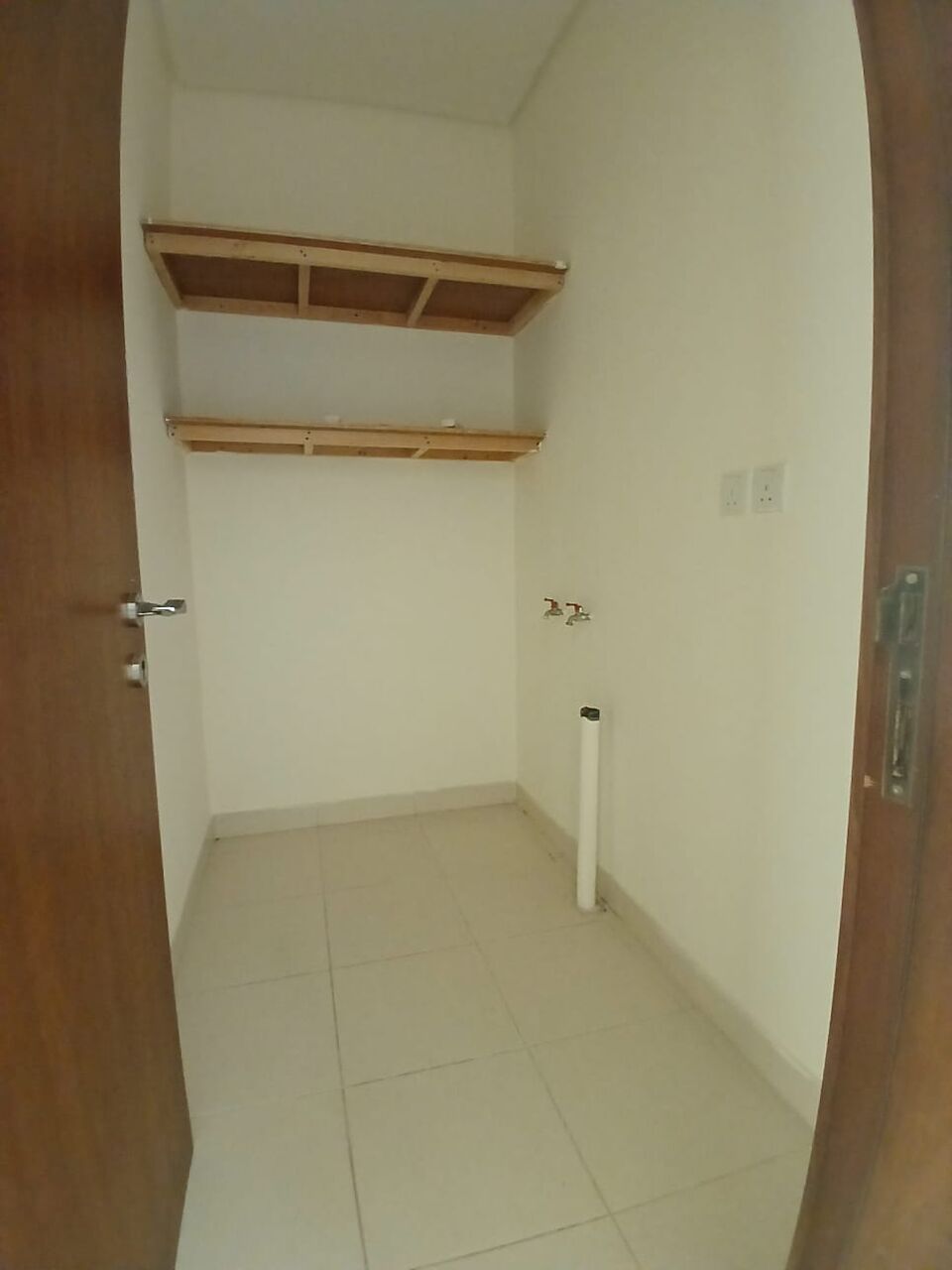 Tubli, Apartments, Flats, Houses & Villas, BHD 270/month,  3 BR,  Semi Furnished Flat Available In Tubli Without EWA ( Tubli 08)