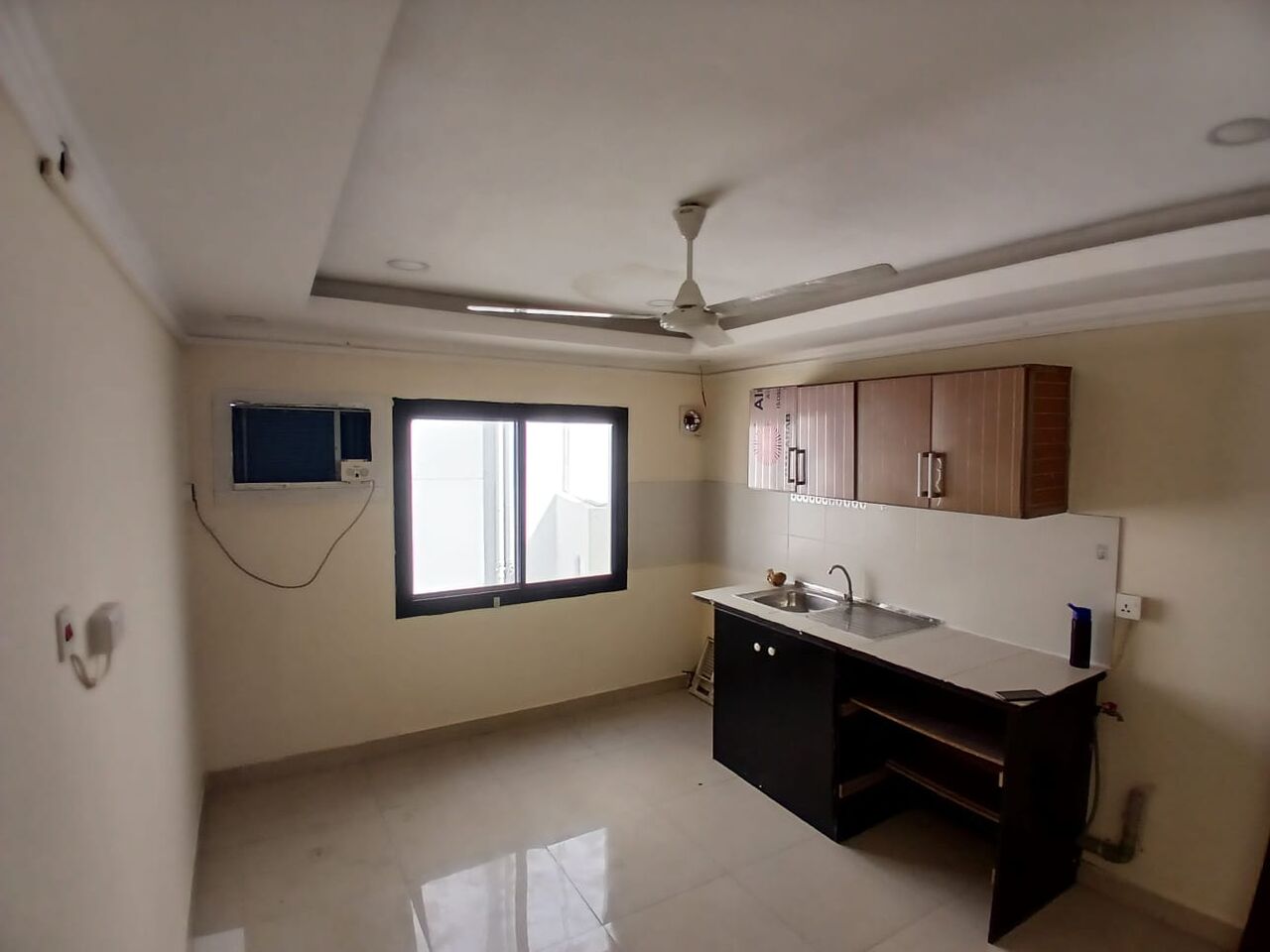 Tubli, Apartments, Flats, Houses & Villas, BHD 170/month,  1 BR,  Semi Furnished Flat Available In Tubli With EWA (Tubli 07)