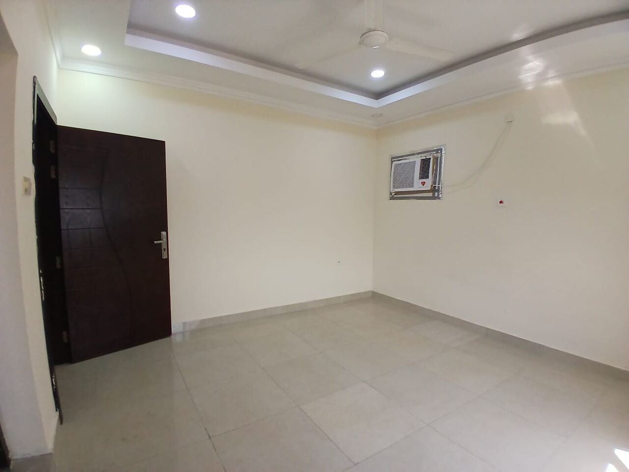 Tubli, Apartments, Flats, Houses & Villas, BHD 170/month,  1 BR,  Semi Furnished Flat Available In Tubli With EWA (Tubli 07)