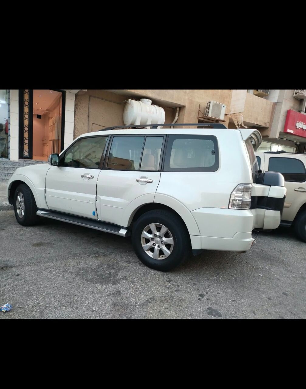 Khobar, Vehicles, Cars & Trucks , SAR 42,  Mitsubishi Pajero,  2016,  Automatic,  242000 KM,  Pajero
