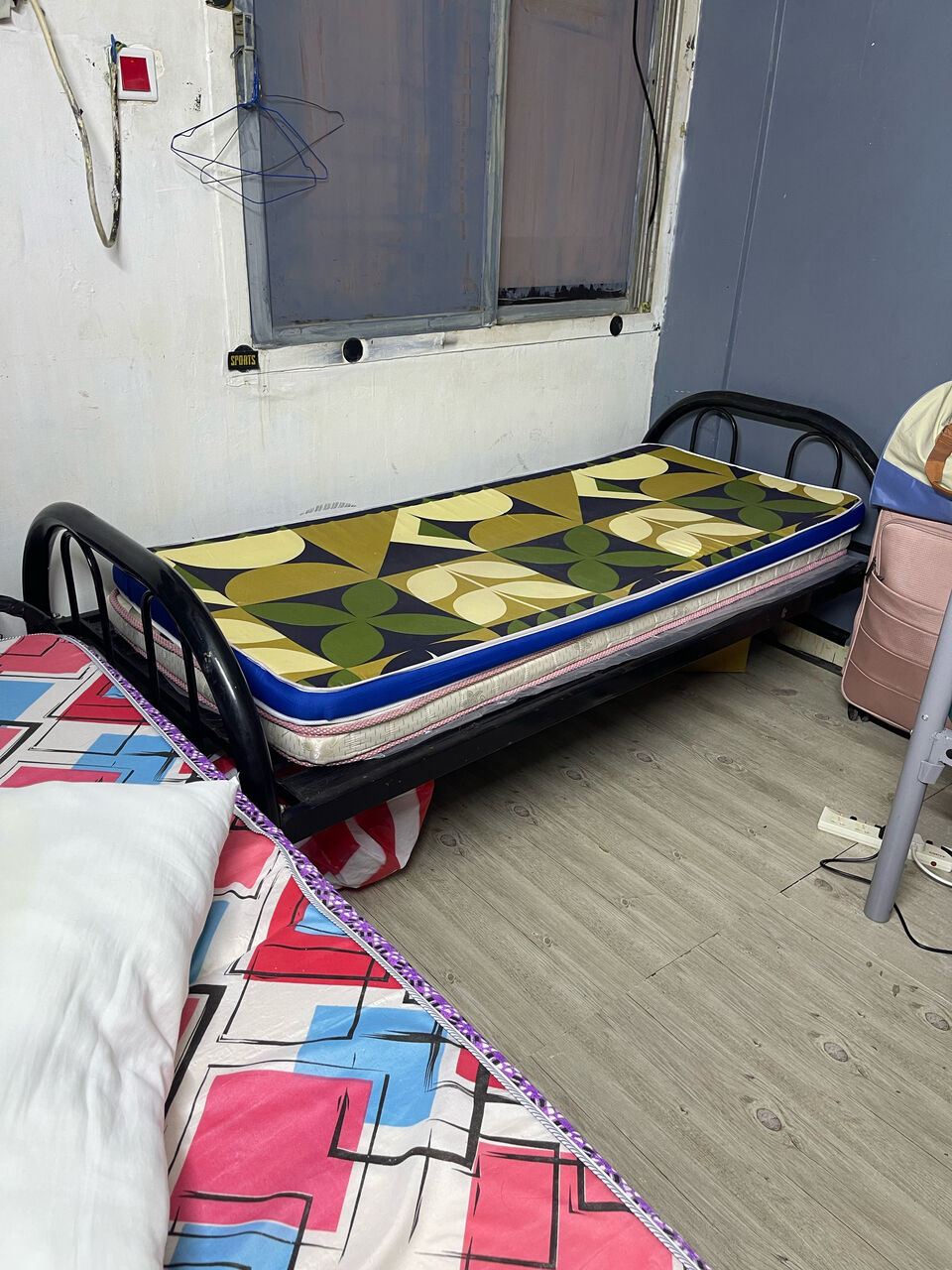 Manama, Household Items, BHD 25,  3 Beds For Sale