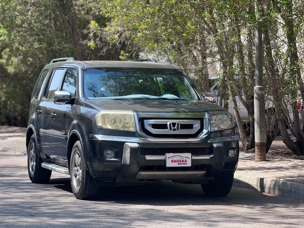 Manama, Vehicles, Cars & Trucks , BHD 2500,  HONDA,  2011,  Automatic,  298000 KM,   PILOT  MODEL WITH WELL-MAINTAINED CONDITION