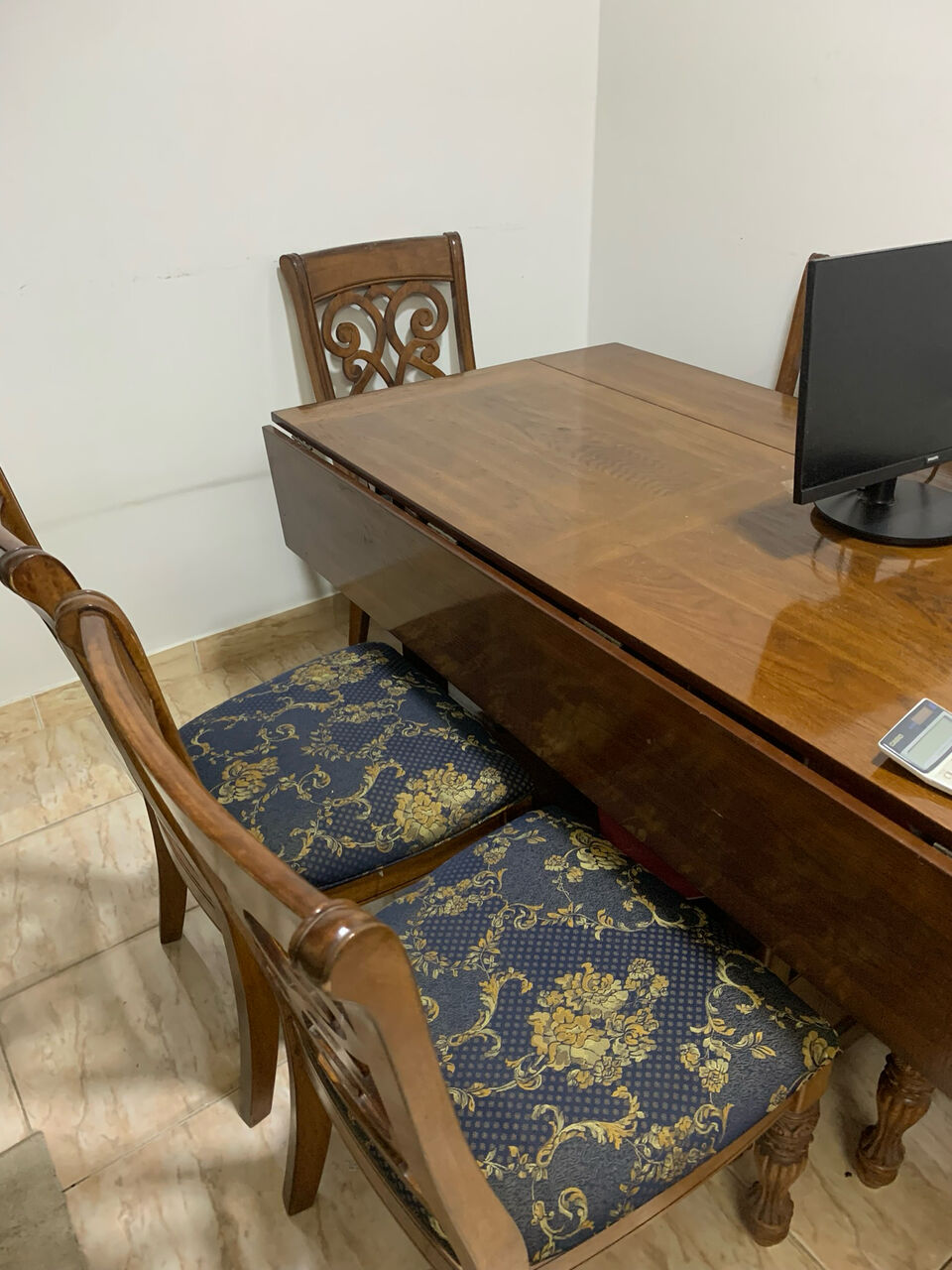 Riyadh, Furniture, SAR 450,  Wooden Dining Table 6 Seeter