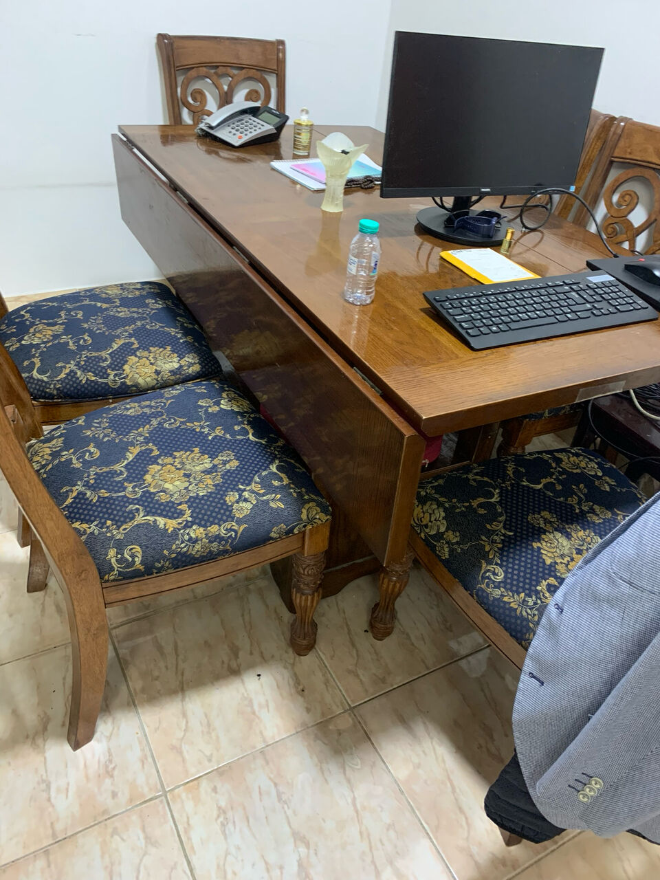 Riyadh, Furniture, SAR 450,  Wooden Dining Table 6 Seeter