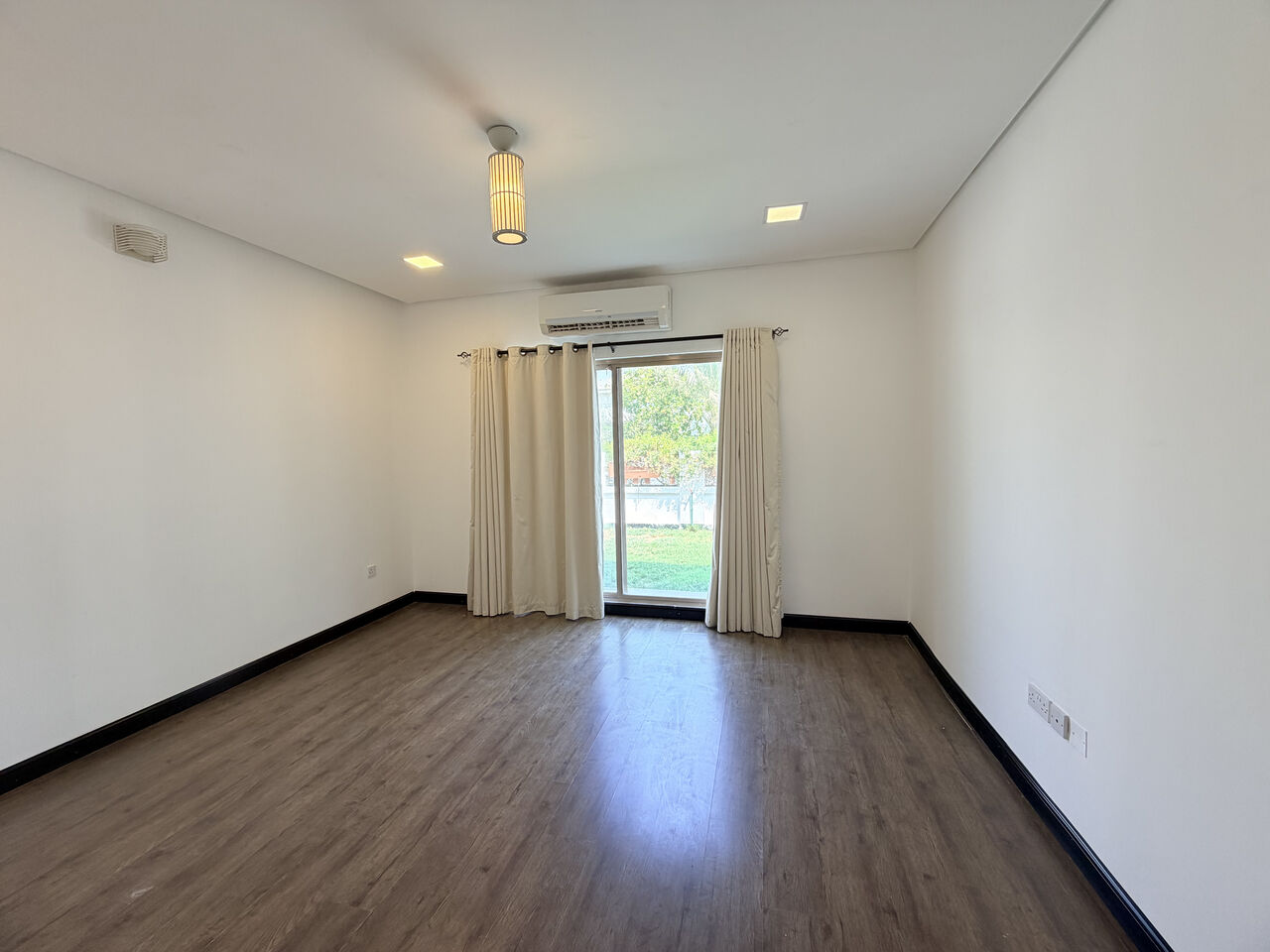 Saar, Villas, BHD 580,  290 Sq. Meter,  3BR Villa | Private Garden | EWA Inclusive | Saar
