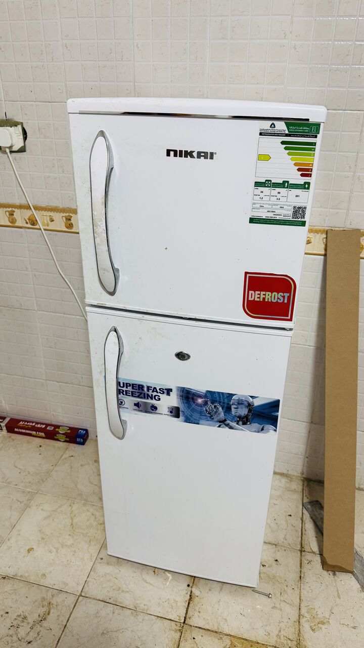 Makkah, Furniture, SAR 800,  2 Single Bed, Fridge, Like New, Dressing, Sofa(free), Chairs And Dinning Table, Center Pie