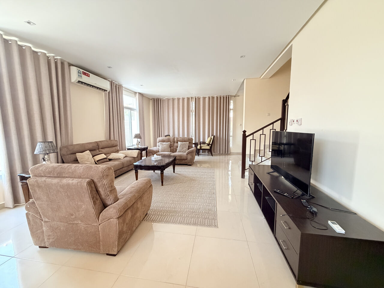 Hamala, Villas, BHD 750,  Furnished,  420 Sq. Meter,  5BR Compound Villa | Close To BSB & Causeway