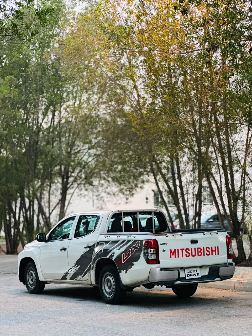 Segaya, Vehicles, Cars & Trucks , BHD 4950,  MITSUBISHI L200,  2021,  Manual,  120000 KM,    MODEL DOUBLE CABIN PICKUP CALL OR WHATSAPP ON 35400768 ,33665080