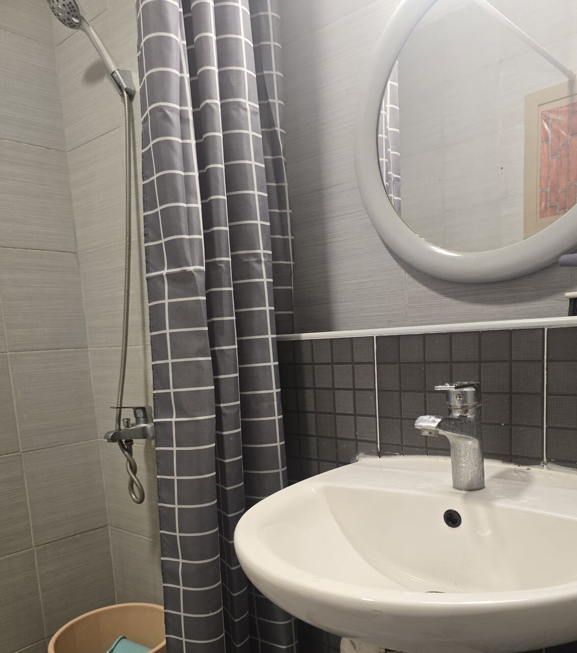 Hoora, Housing Exchanges, BHD 200/month,  1 BR,  Flat For Rent