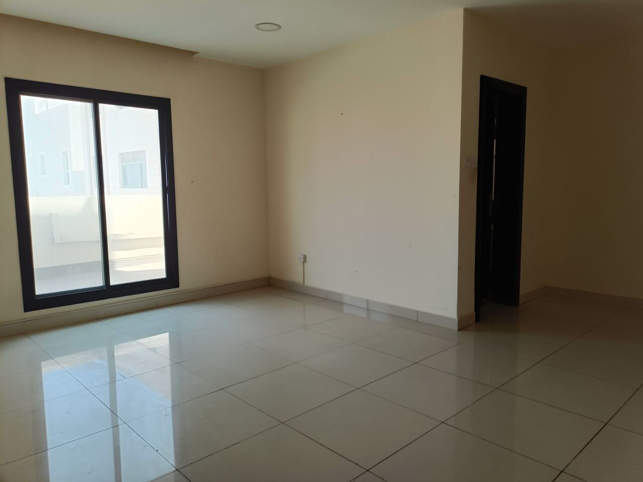 Tubli, Apartments, Flats, Houses & Villas, BHD 280/month,  200 Sq. Meter,  Semi Furnished 3bhk Without Ewa
