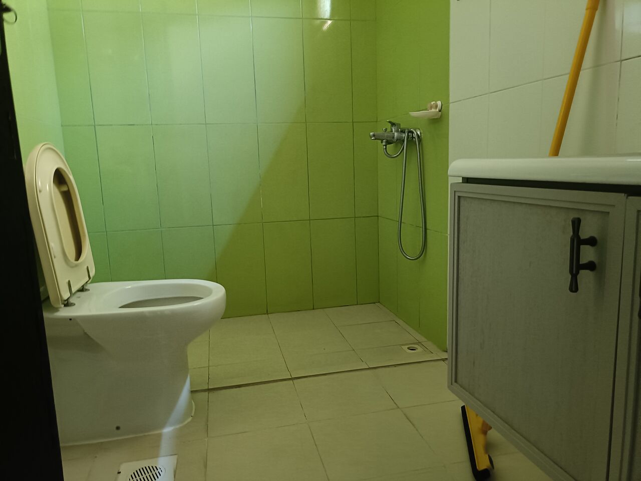 Tubli, Apartments, Flats, Houses & Villas, BHD 280/month,  200 Sq. Meter,  Semi Furnished 3bhk Without Ewa