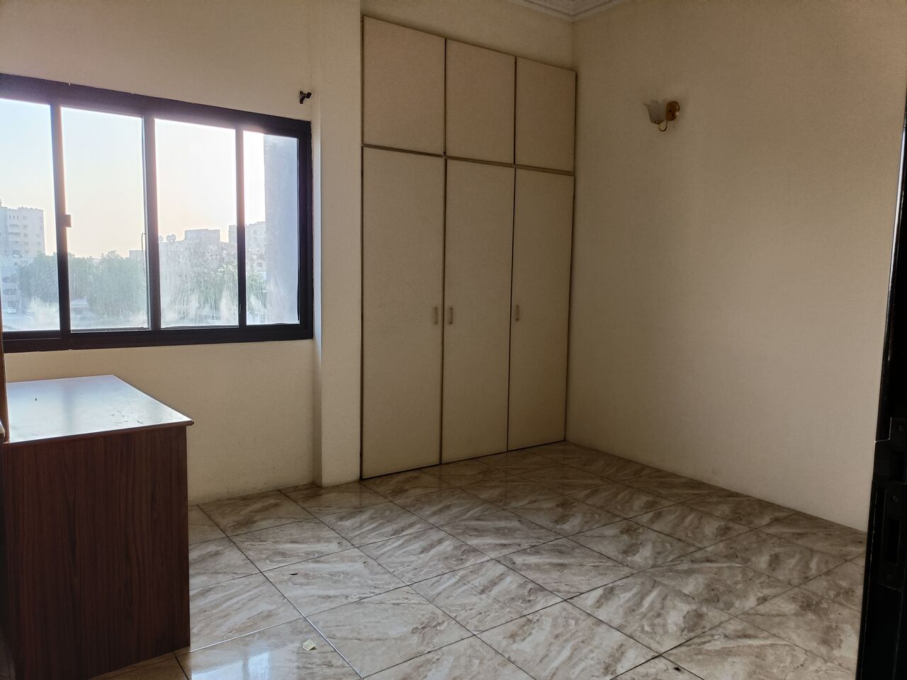 Mahooz, Apartments, Flats, Houses & Villas, BHD 180/month,  2 BR,  130 Sq. Meter,  Semi Furnished 2bhk Without Ewa