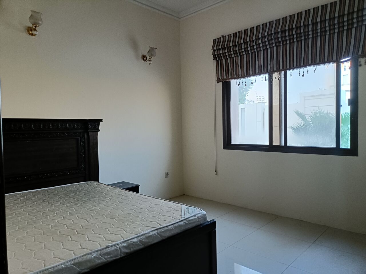 Mahooz, Apartments, Flats, Houses & Villas, BHD 190/month,  2 BR,  130 Sq. Meter,  Semi Furnished 2bhk Without Ewa