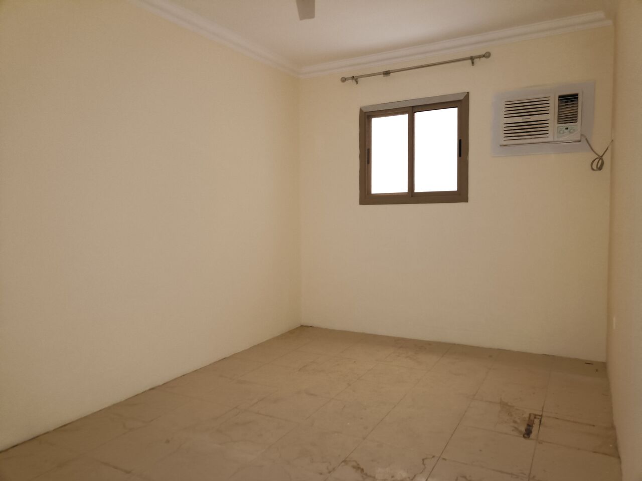 Tubli, Staff Accommodation, BHD 3300,  1600 Sq. Meter,  Semi Furnished Building Available Without Ewa