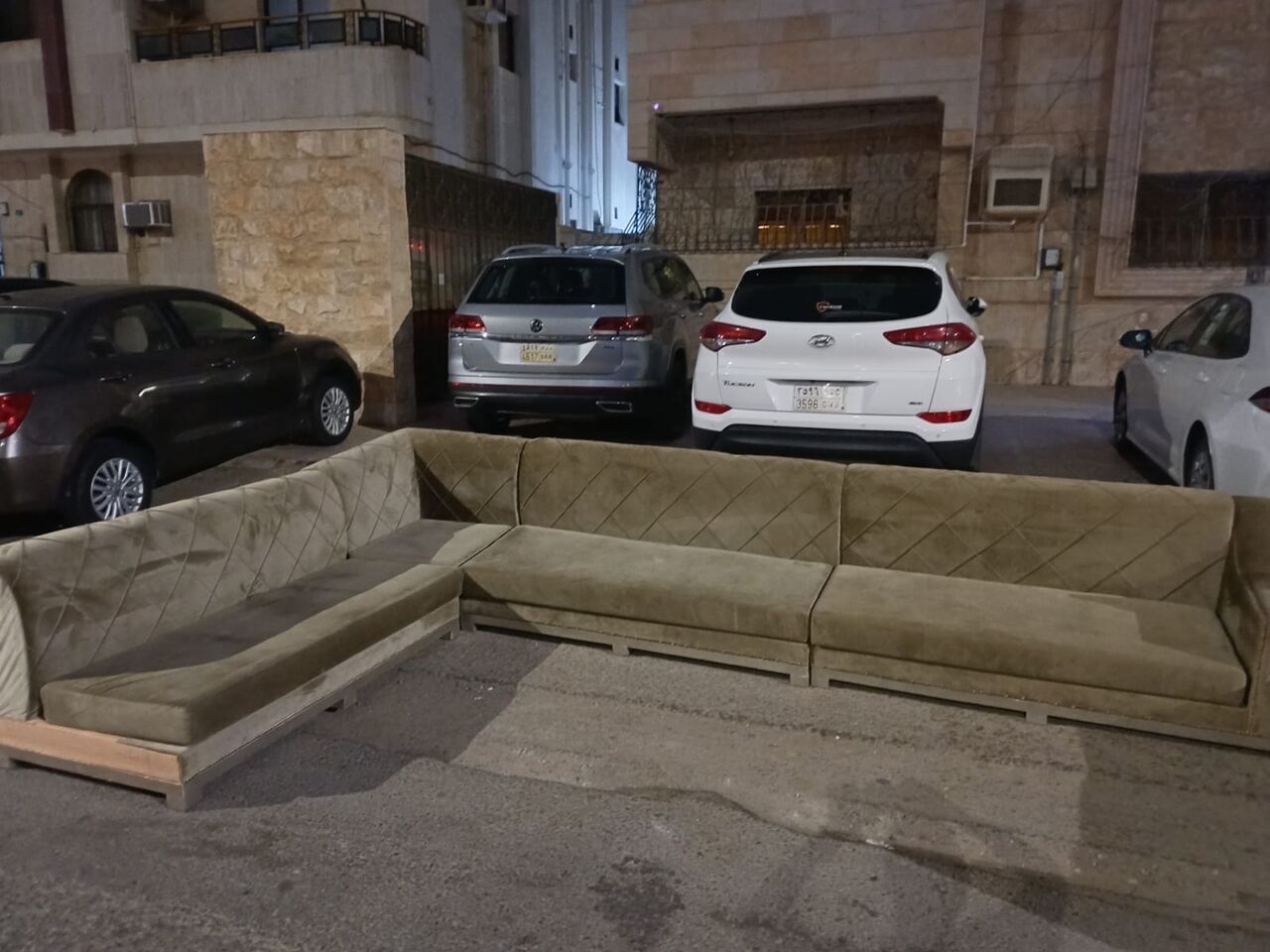 Jeddah, Furniture, SAR 230,  Good Condition Wooden Base Sofa Set For Sale With Delivery.