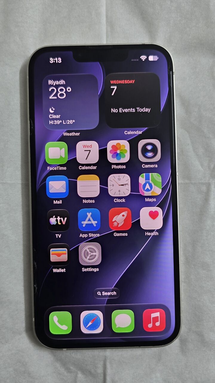 Riyadh, Mobile Phones, SAR 1099,  I Phone 13 - 128GB - Negociable