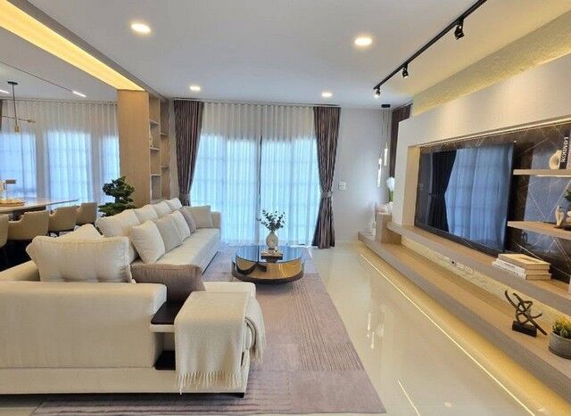 Bangkok, Real Estate For Sale, THB 18500000,  4 BR,  65 Sq. Feet,  LV53629 ขาย บ้านเดี่ยว Centro บางนา (โครงการใหม