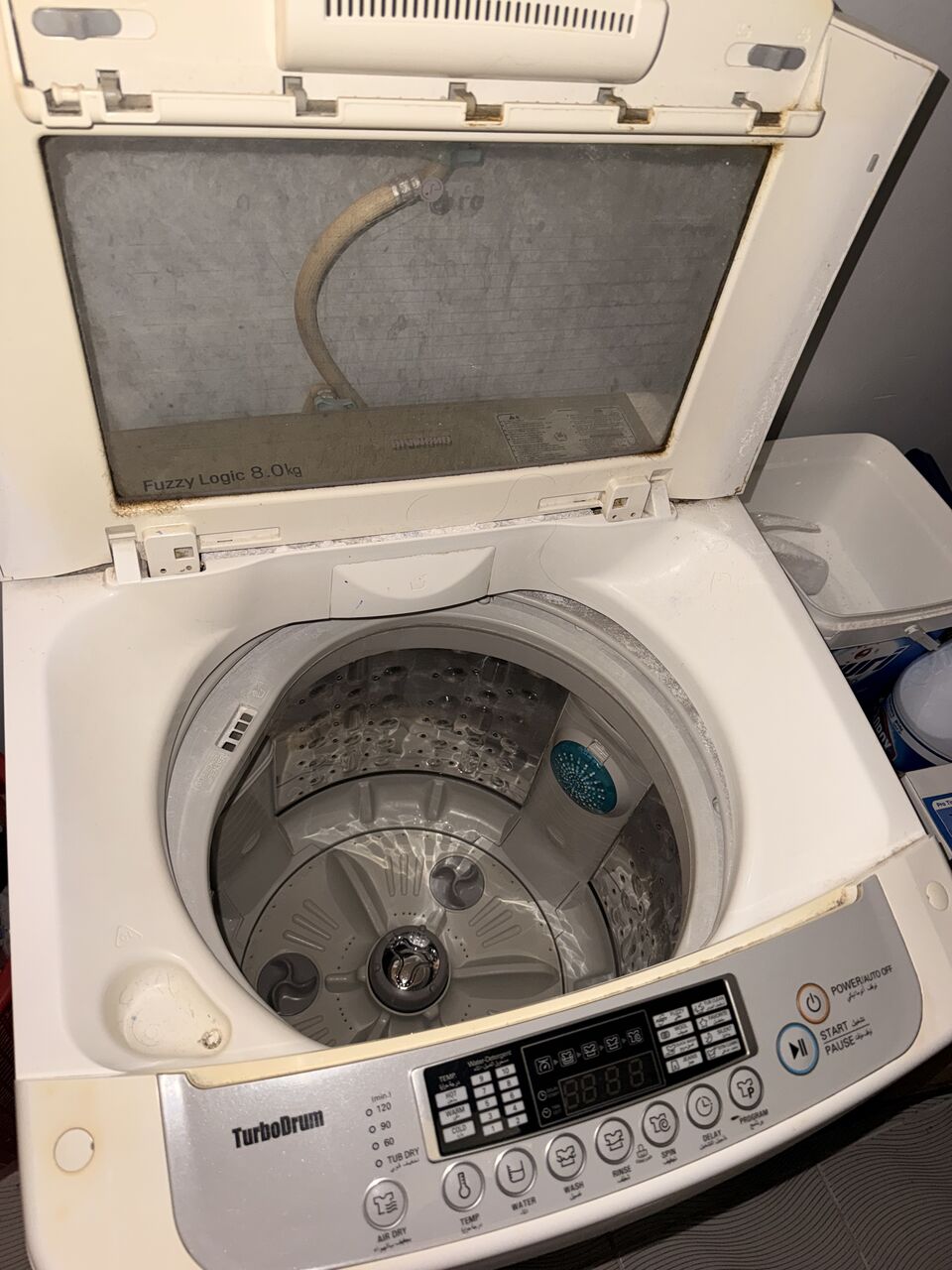 Jeddah, Household Items, SAR 1600,  Sofa Set & Tables Hitachi Refrigerator Washing Machine: 8.0kg Top Load Automatic Washing M