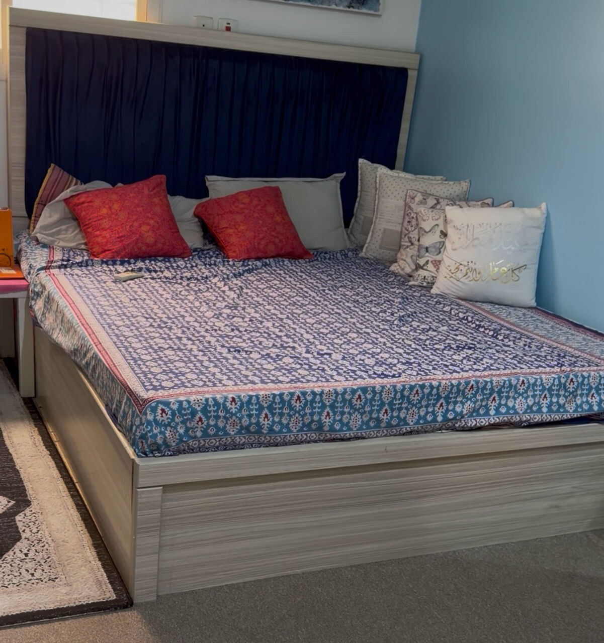 Al Rawdah, Furniture, SAR 400,  King Size Bed In Very Good Conditioned With Matress 400 SR