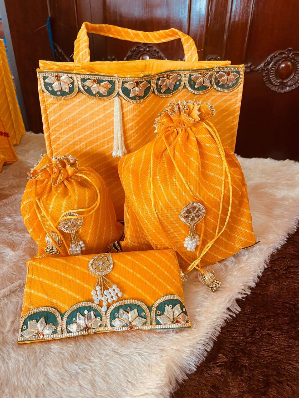 Mumbai, Collectibles, INR 2199,  Discover Unique Handmade Gifts