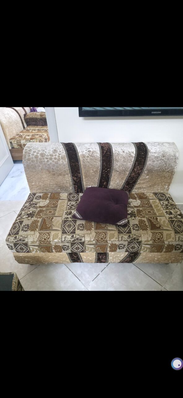 Jeddah, Furniture, SAR 600,  Dumbbells, Computer Desk, Portable Fabric Closet Organizer, Mirror And Sofa (majlis)