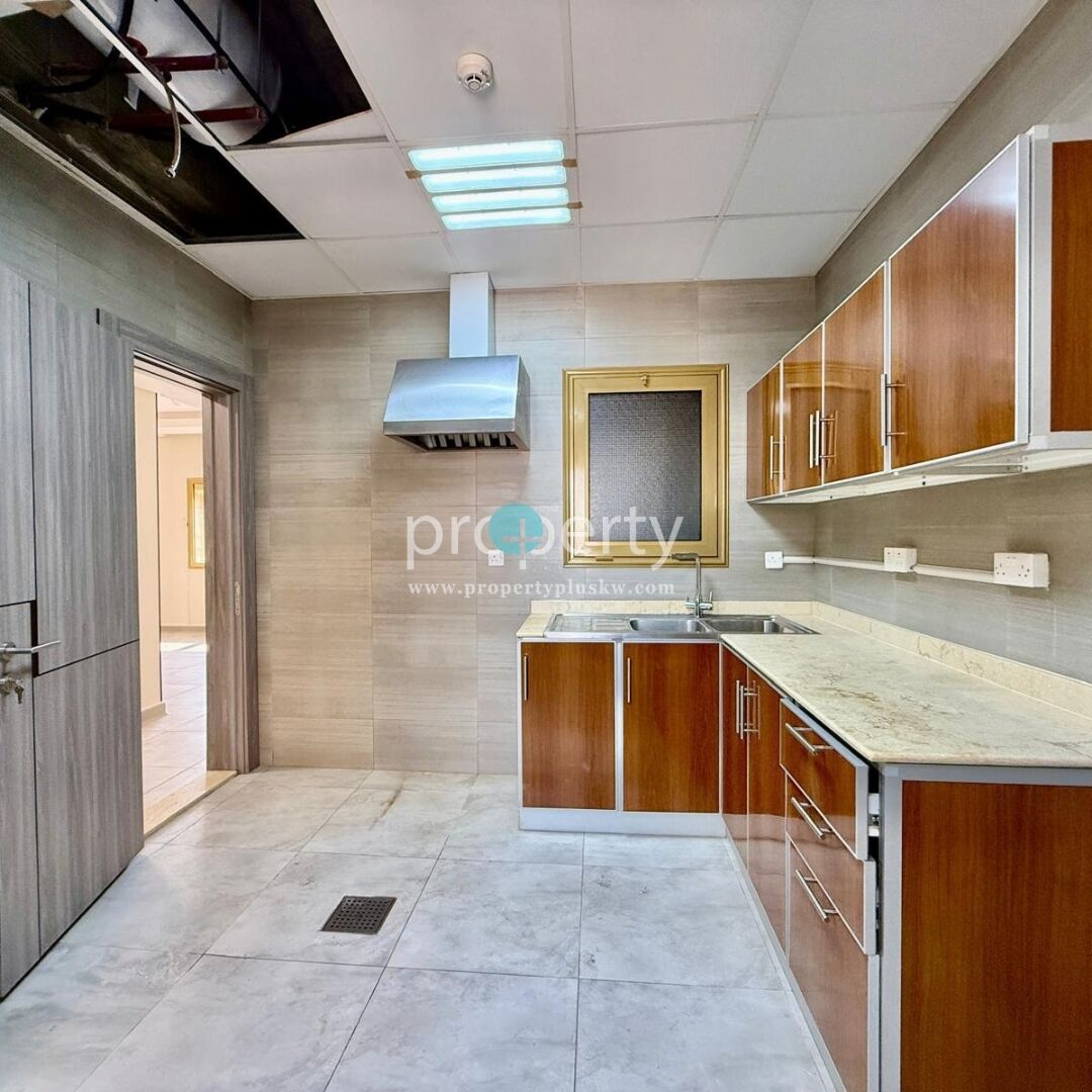 Salmiya, Apartments, Flats, Houses & Villas, KWD 570/month,  3 BR,  Three Bedroom Apartments Available For Rent In Salmiya