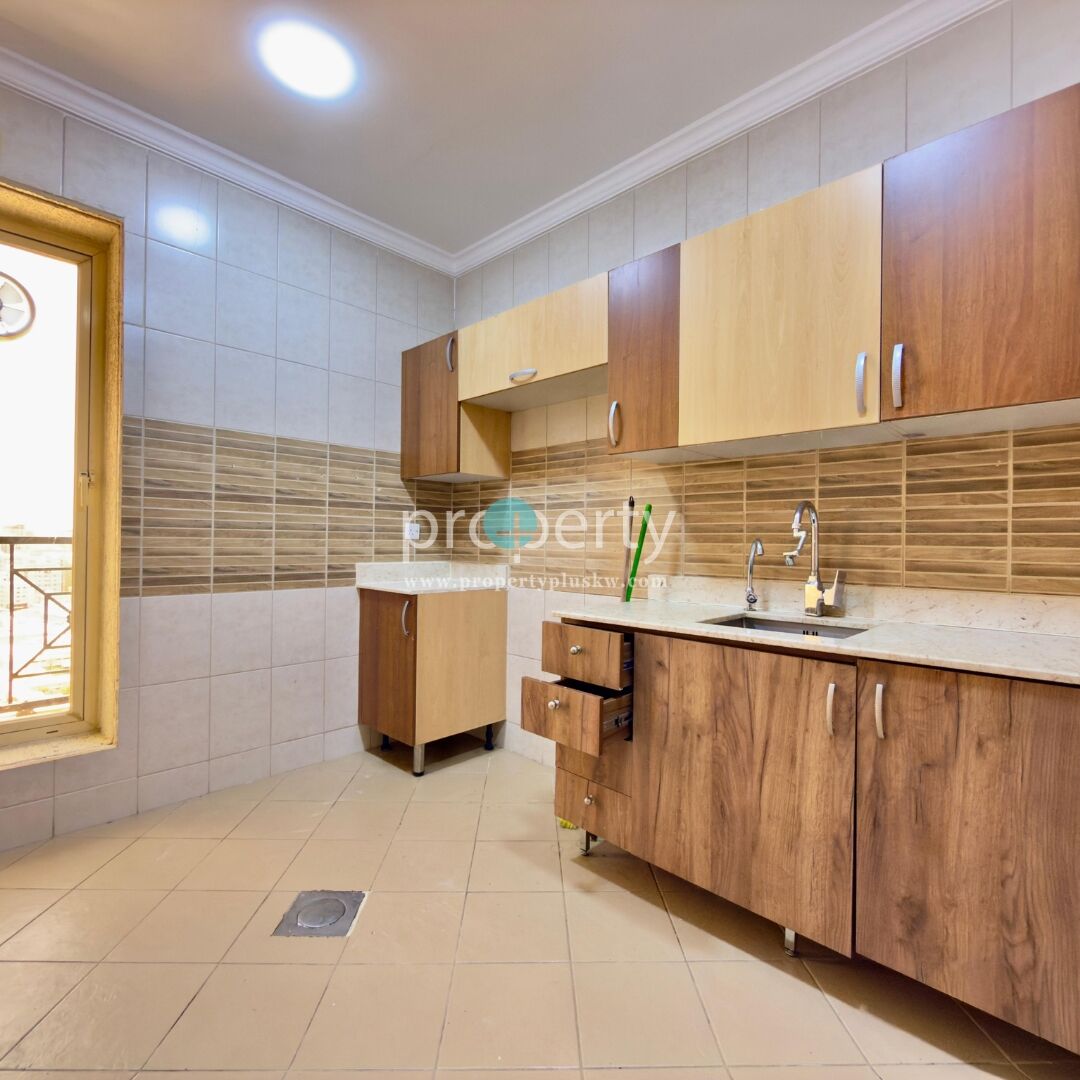 Salmiya, Apartments, Flats, Houses & Villas, KWD 550/month,  3 BR,  Spacious 3-Bedroom Apartment For Rent In Salmiya